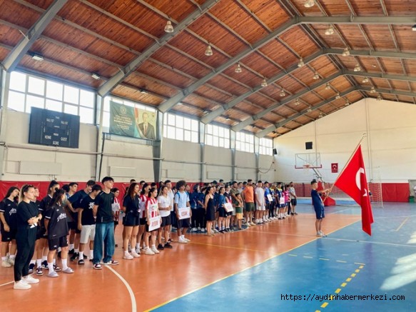 AYDIN 5x5 FUTBOL TURNUVASI BÖLGE FİNALLERİNE EV SAHİPLİĞİ YAPIYOR 