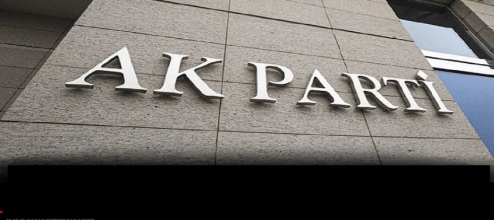 AKP Yerel seçim sonrası 79 belediye başkanı transfer etti.