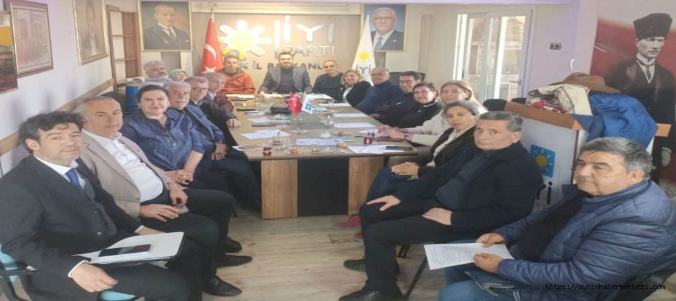 AYDIN İYİ PARTİ YENİ YÖNETİM KURULU İL BAŞKANI SAYIN İLHAN ADIYAMAN BAŞKANLIĞINDA İLK DİVAN KURULU TOPLANTISINI GERÇEKLEŞTİRDİ.