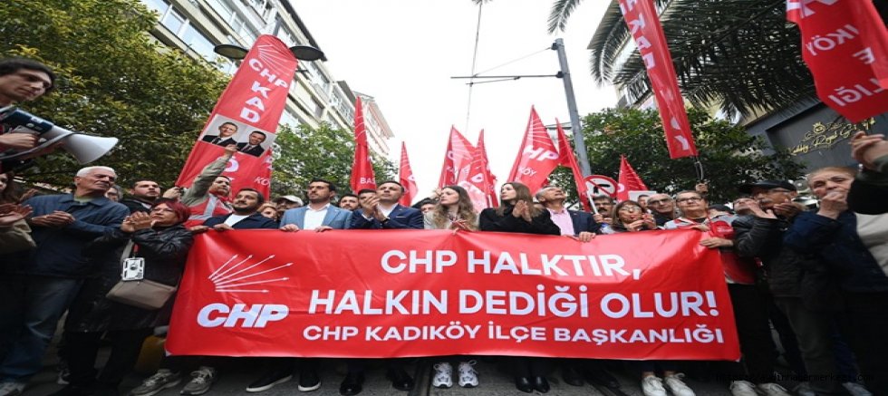 CHP Öncülüğünde eşzamanlı demokrasi yürüyüşleri başladı
