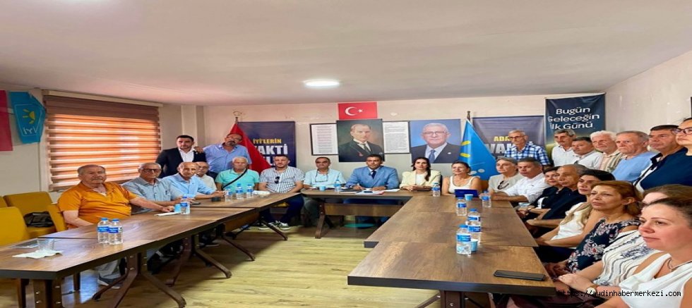 İYİ Parti Söke'de yeni yönetim tanıtıldı