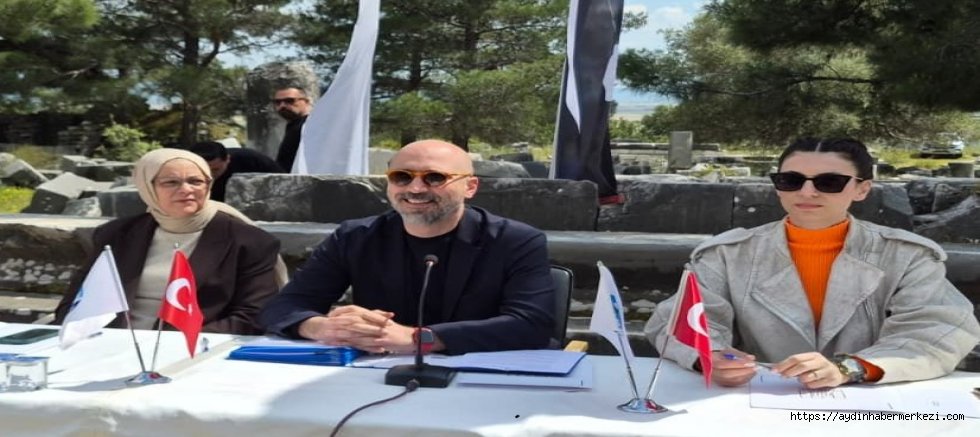 Söke Belediye Meclisi Priene'de toplandı