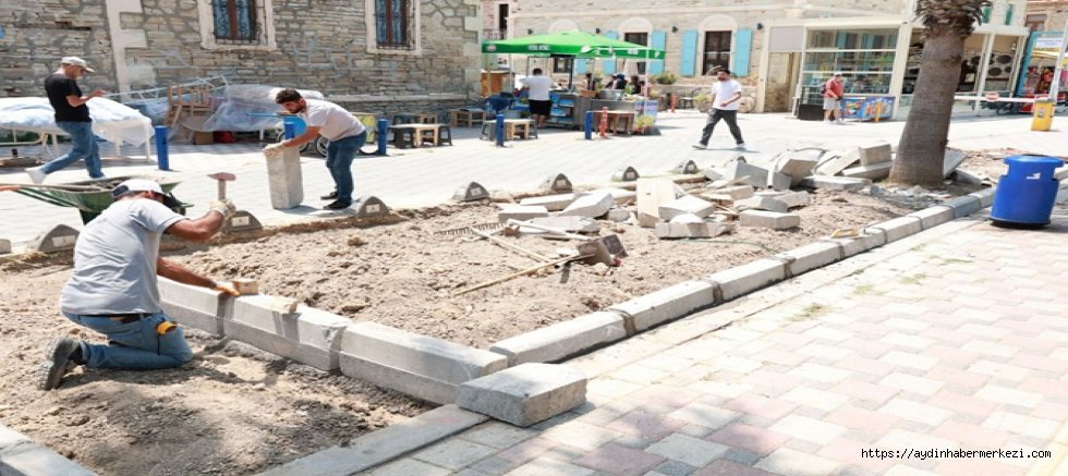 YENİFOÇA’DA SAHİL DÜZENLEME VE PEYZAJ ÇALIŞMALARI BAŞLADI