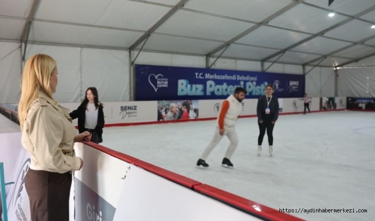 Merkezefendi’de buz pateni pisti açıldı