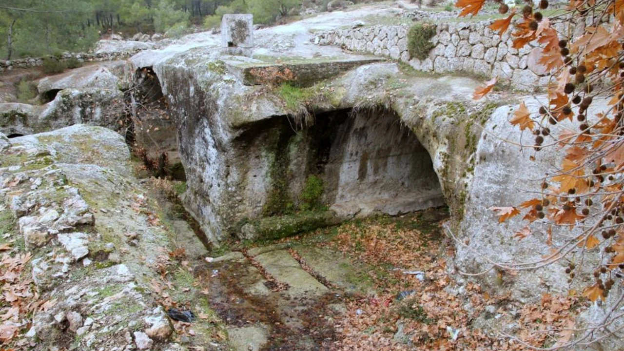 Roma dönemi kaplıcaları gün yüzüne çıkıyor