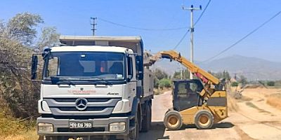 EFELER’İN EKİPLERİNDEN UMURLU MAHALLESİ’NDE KAPSAMLI ÇALIŞMA