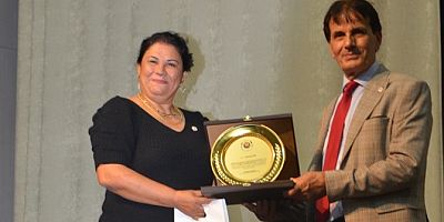 Ege Zirve Gazetesi’ne “Yılın En İyisi” Ödülü