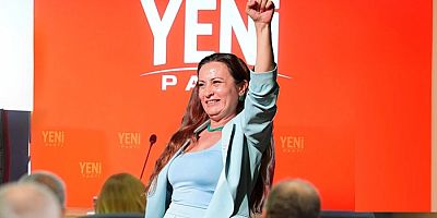 Tutuklu il başkanı İlksen Özalper, YENİ Parti Manisa İl Başkanlığına yeniden seçildi