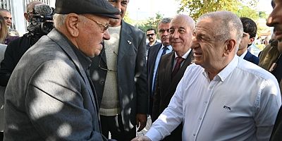 Ümit Özdağ Sultanhisar’da esnaf ve vatandaşlarla bir araya geldi.