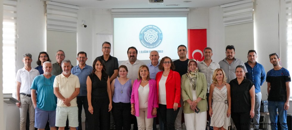 TEKNOLOJİ VE SİBER YAŞAM DERNEĞİ TEKNOKRATLARI GÖREVE BAŞLADI